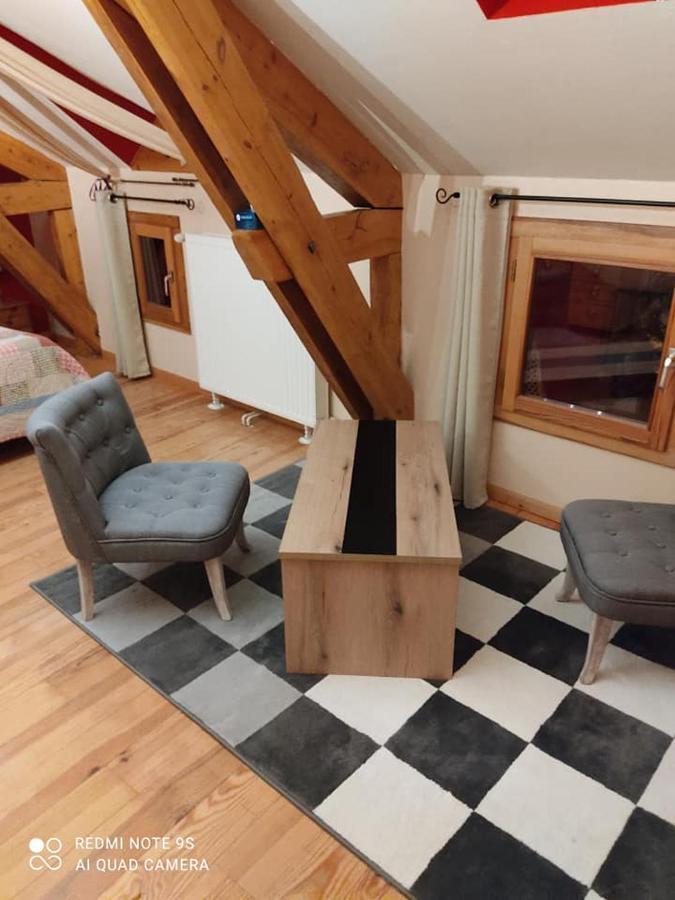 La Pierre Trouee Chambre D'Hotes Châteauneuf-de-Randon Zewnętrze zdjęcie