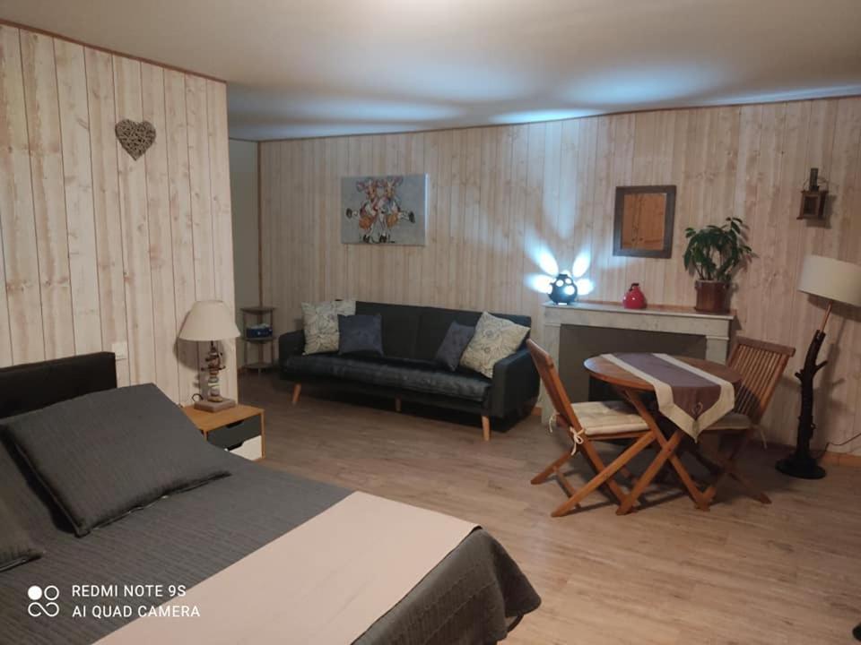 La Pierre Trouee Chambre D'Hotes Châteauneuf-de-Randon Zewnętrze zdjęcie