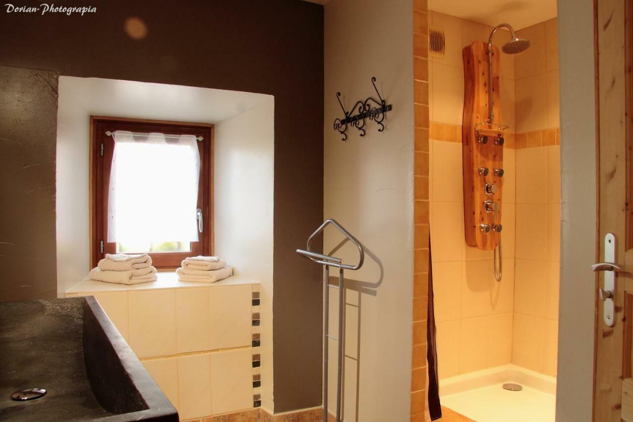 La Pierre Trouee Chambre D'Hotes Châteauneuf-de-Randon Zewnętrze zdjęcie