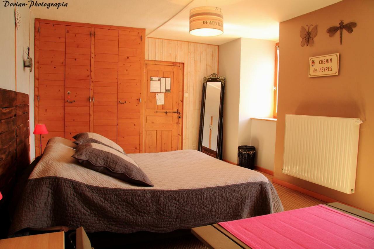 La Pierre Trouee Chambre D'Hotes Châteauneuf-de-Randon Zewnętrze zdjęcie