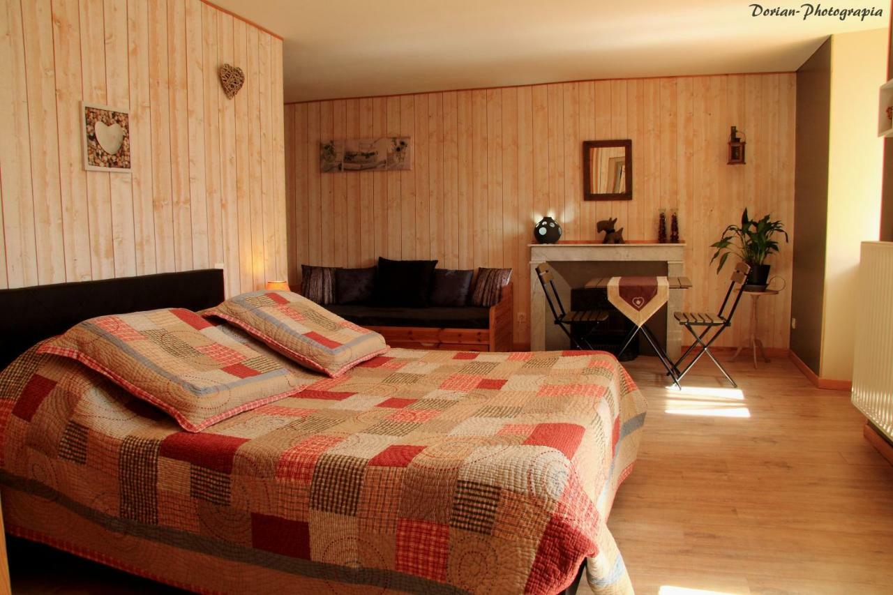 La Pierre Trouee Chambre D'Hotes Châteauneuf-de-Randon Zewnętrze zdjęcie